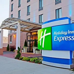 Express Brooklyn, An Ihg *** New York