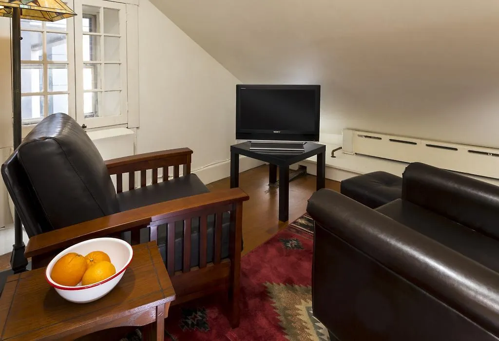 Bed & Breakfast The Canal Park Inn New York